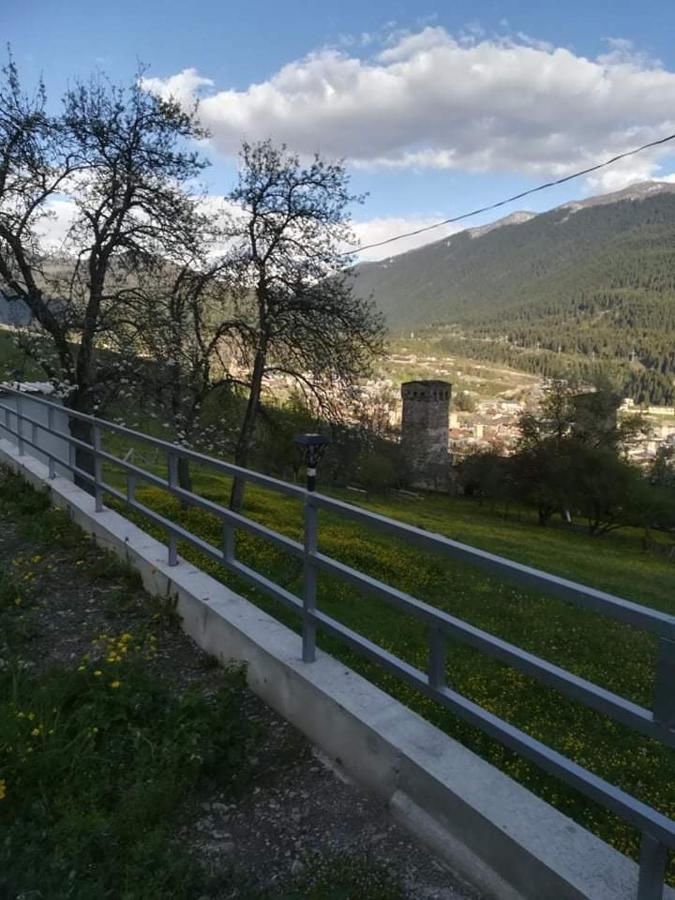 Гостевой дом Valodia Guest House In Mestia Местиа