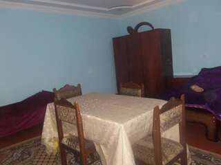 Гостевой дом Valodia Guest House In Mestia Местиа Четырехместный номер-6