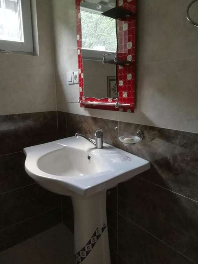 Гостевой дом Valodia Guest House In Mestia Местиа-27